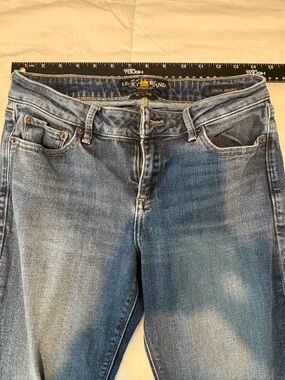 Lucky Brand Women's Straight Leg Faded Blue Jeans